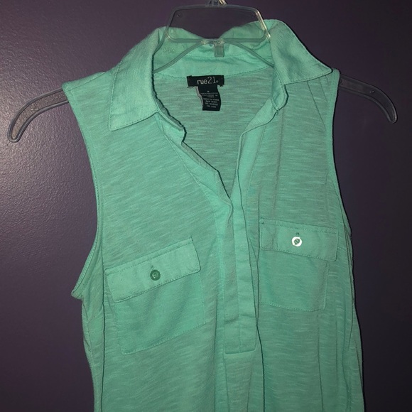 Tank top - Picture 1 of 2